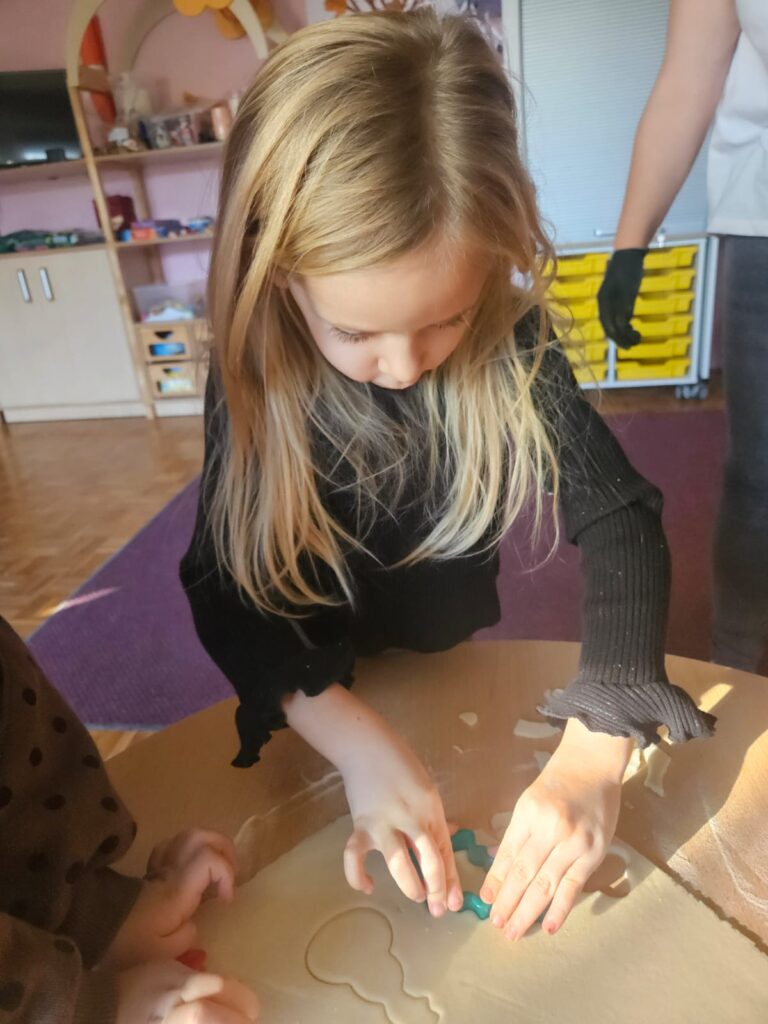 WhatsApp Image 2025-12-17 at 12.50.00 (4)