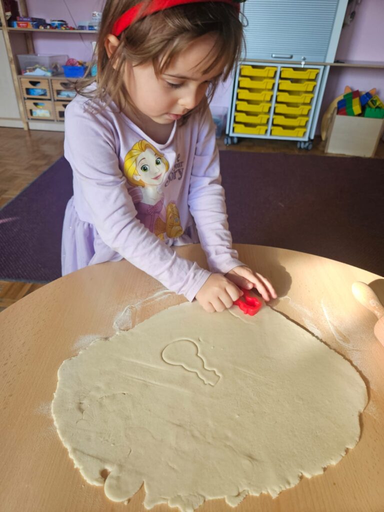 WhatsApp Image 2025-12-17 at 12.50.00 (7)